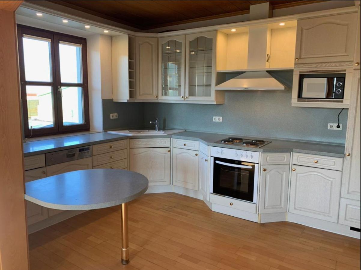 Villa Mit Pool Und Grillplatz In Ratyzbona Zewnętrze zdjęcie
