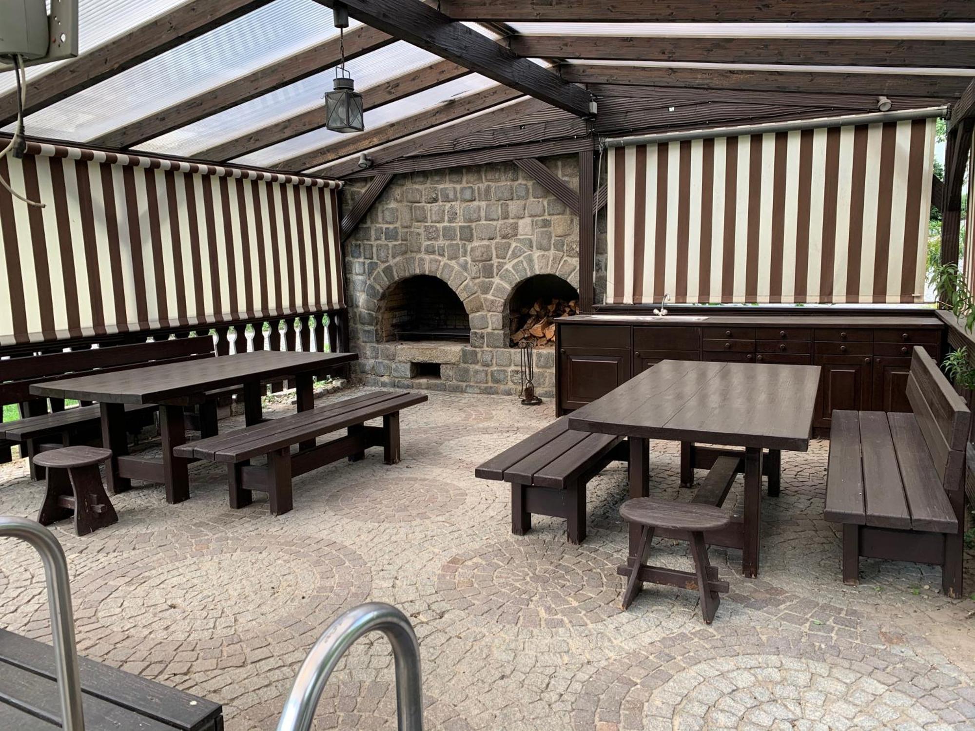 Villa Mit Pool Und Grillplatz In Ratyzbona Zewnętrze zdjęcie